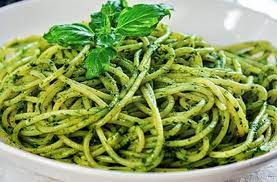 Receta de Tallarines Verdes Peruanos caseros