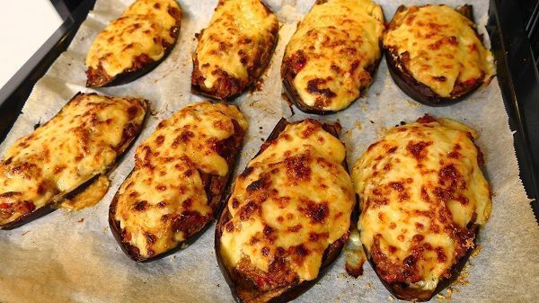 Berenjenas rellenas de carne picada al horno
