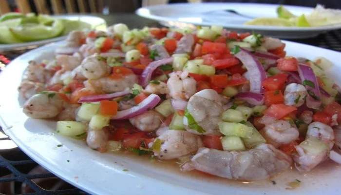 Receta de ensalada de aguacate y tomate