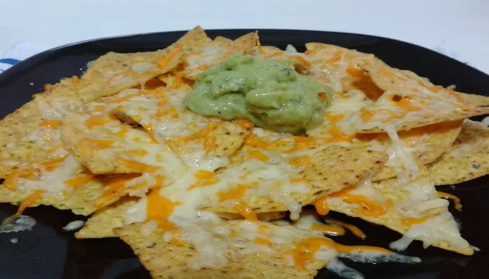 Receta de guacamole y salsa de queso