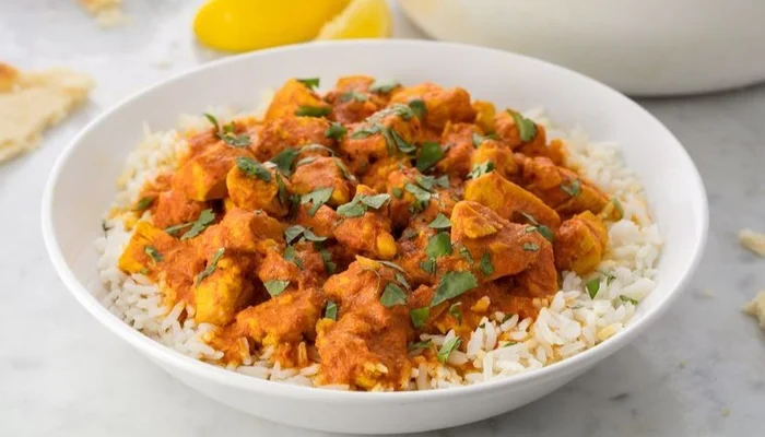 Receta de curry indio de pollo con arroz basmati