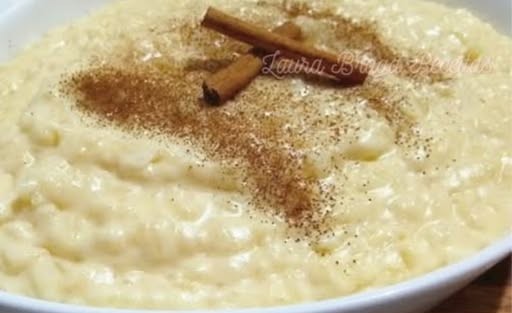 Postre de arroz con leche cremoso que sabe a infancia