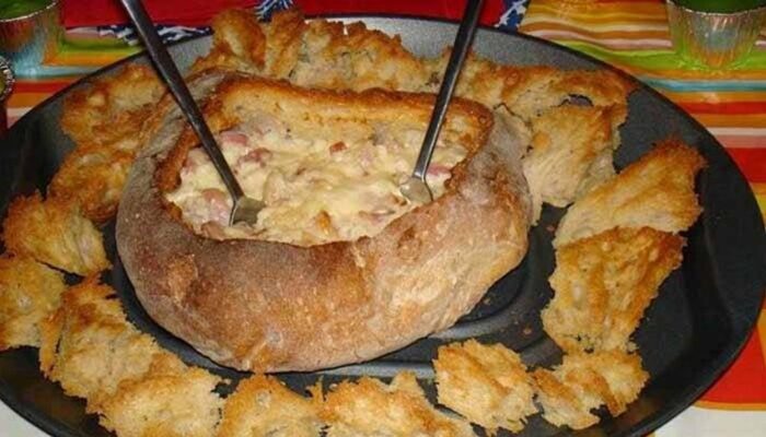 El Pan Relleno de Queso y Tocino que Todos Van a Amar